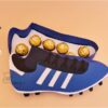 Archivo digitall para recortar y armar caja en forma de zapato de futbol con soporte de chocolates