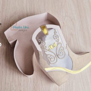 Archivo para cortar y armar caja en forma de bota, incluye mamá, MOM y diseño sin letras