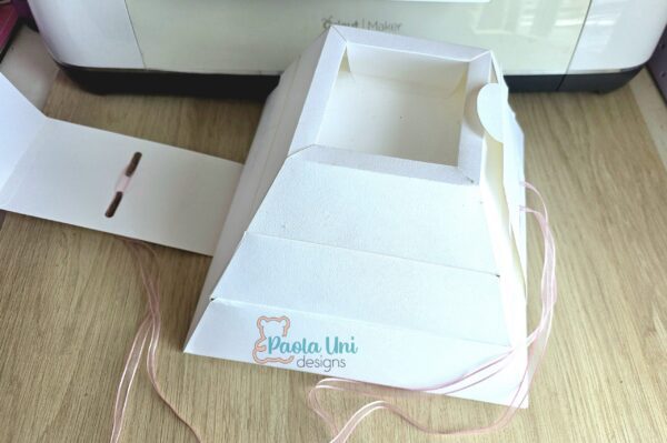 Archivo para recortar y armar caja pirámide