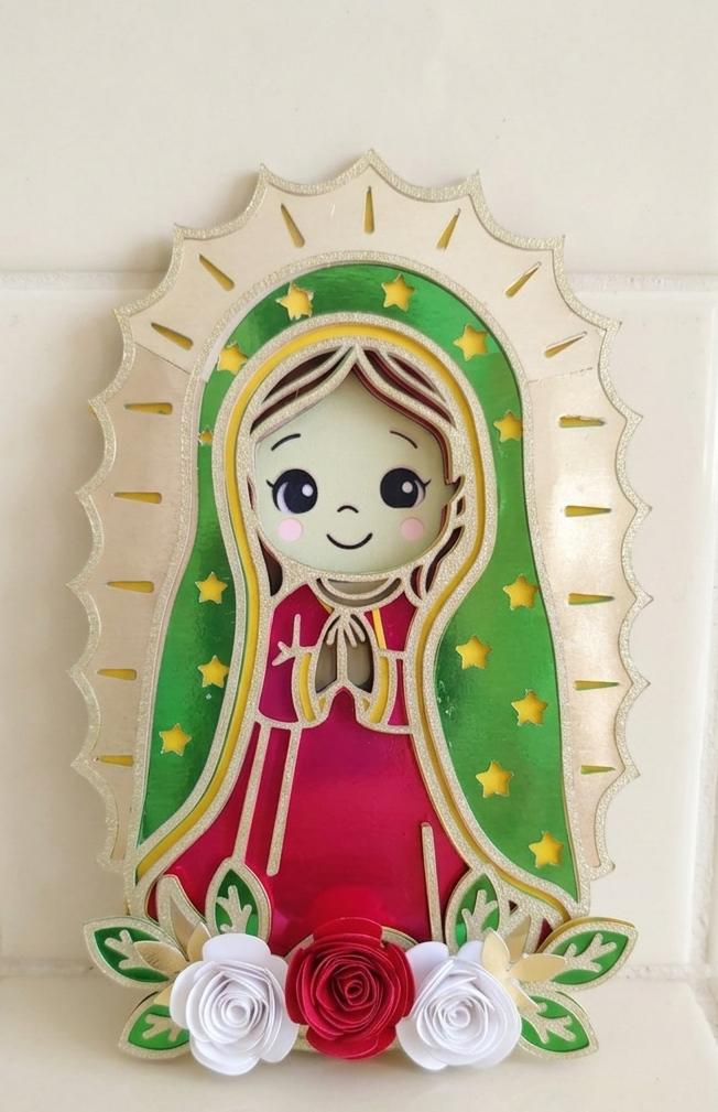 Archivo para recortar y armar virgen en capas